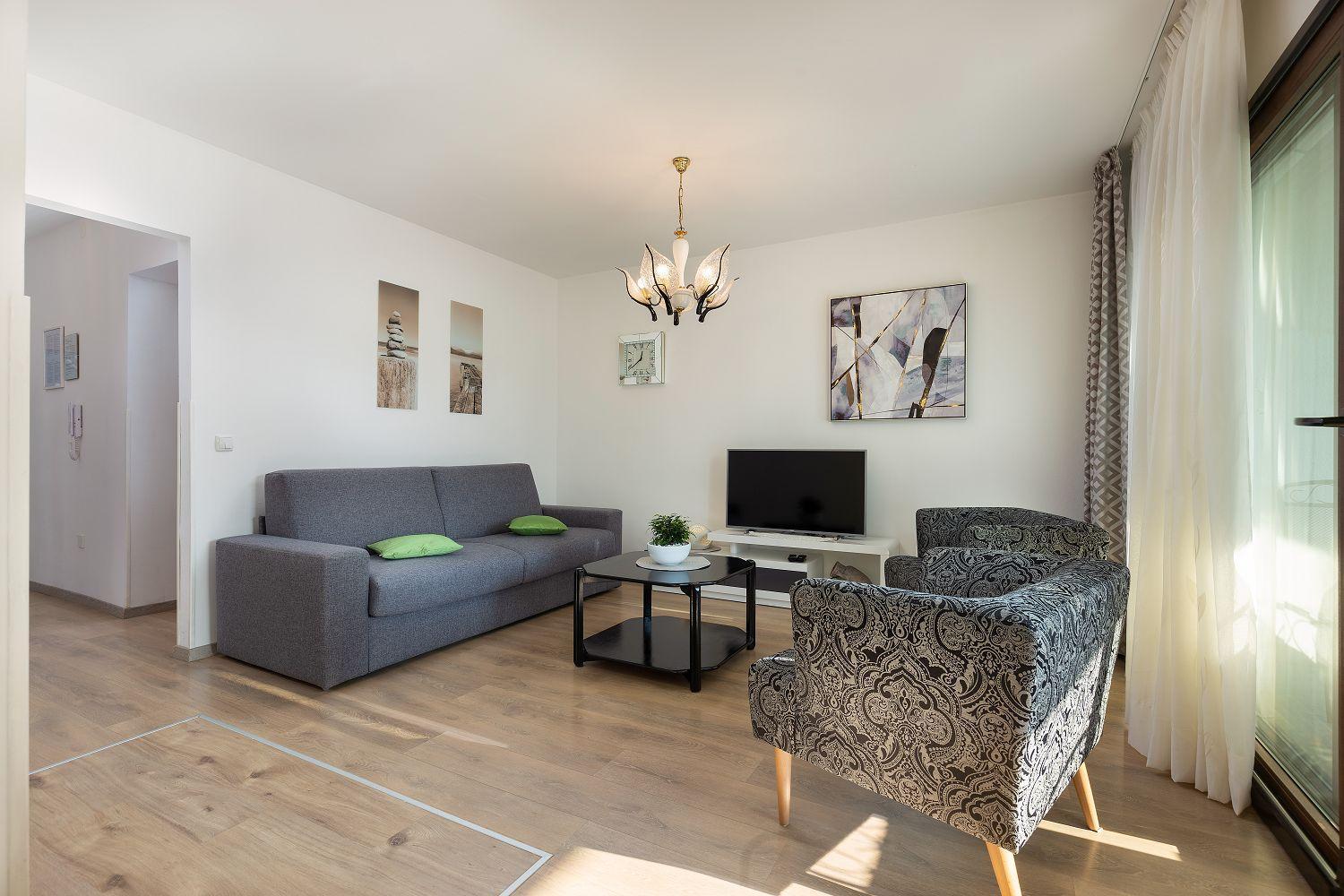 Neu Renovierte Ferienwohnung Mit Klima, Wlan, Terrasse Und Grill Пула Екстер'єр фото