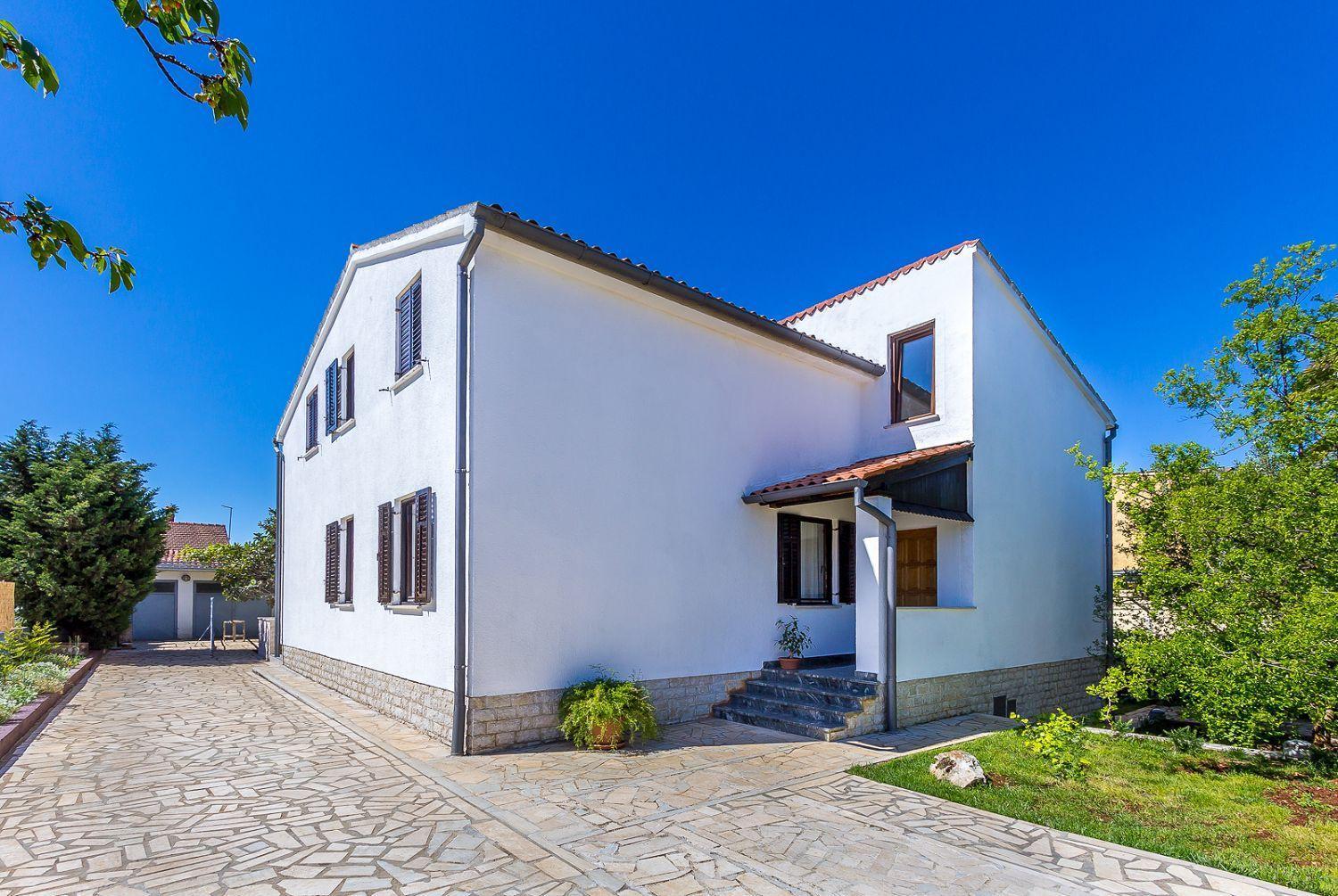 Neu Renovierte Ferienwohnung Mit Klima, Wlan, Terrasse Und Grill Пула Екстер'єр фото